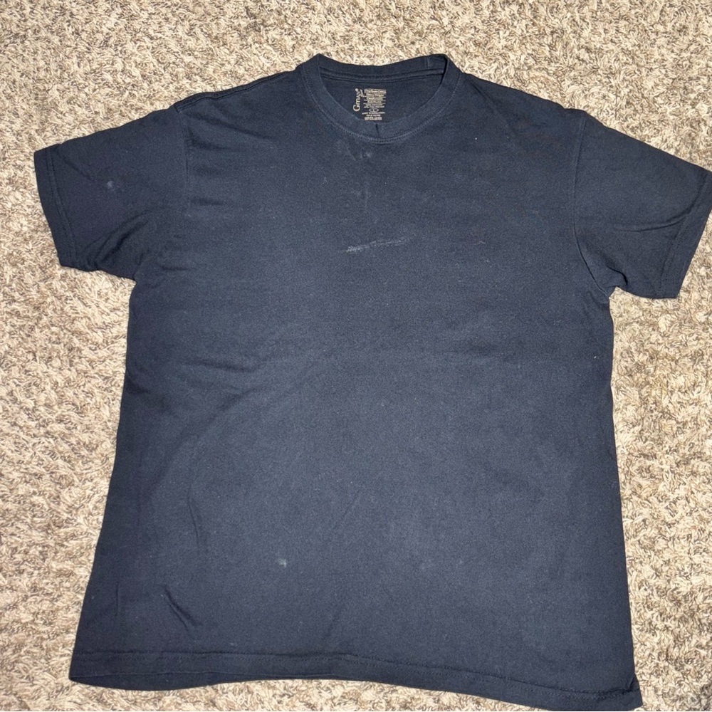 simple black Tee